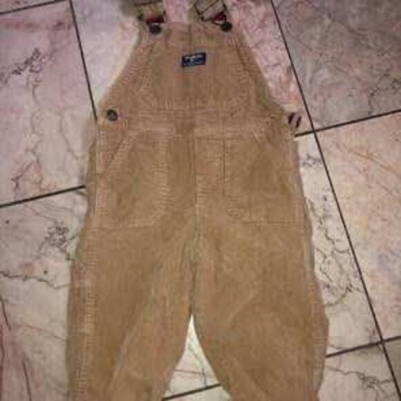 Size 3t OshKosh overalls - Picture 1 of 1